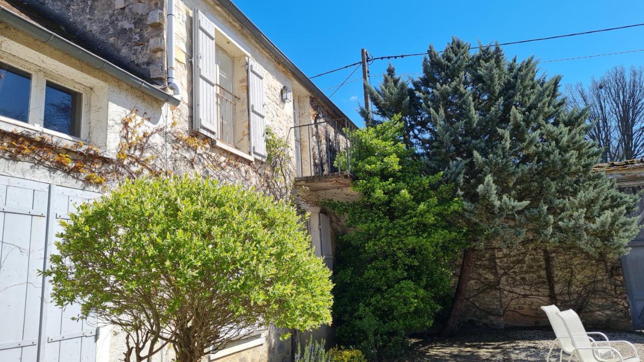 Belle Suite Dans Corps De Ferme - Logement Alicia Villiers-sous-Grez Exteriör bild