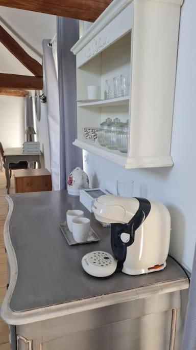 Belle Suite Dans Corps De Ferme - Logement Alicia Villiers-sous-Grez Exteriör bild
