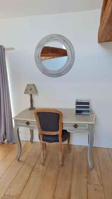 Belle Suite Dans Corps De Ferme - Logement Alicia Villiers-sous-Grez Exteriör bild