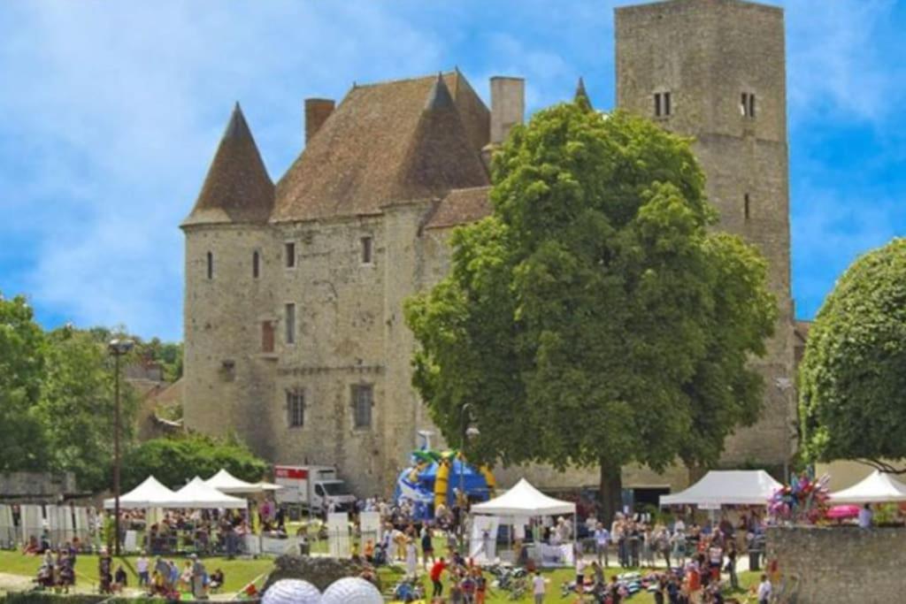 Belle Suite Dans Corps De Ferme - Logement Alicia Villiers-sous-Grez Exteriör bild